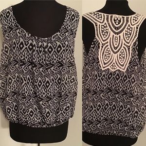 📌3/$20-Sheer, Printed Tank with Crocheted Back